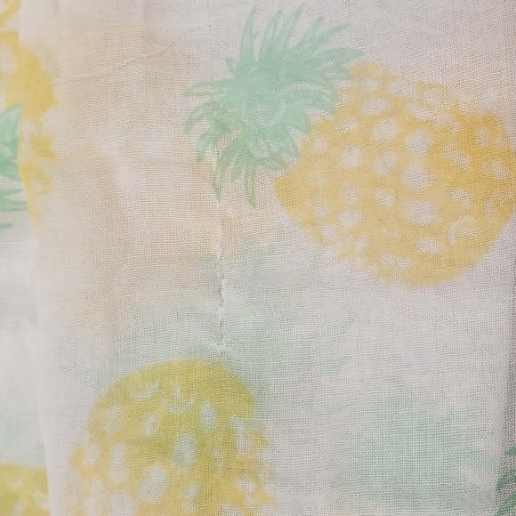Pineapple Fashion Scarf - Picture 5 of 8